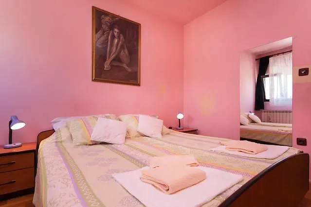 Apartment Ingrid Pula