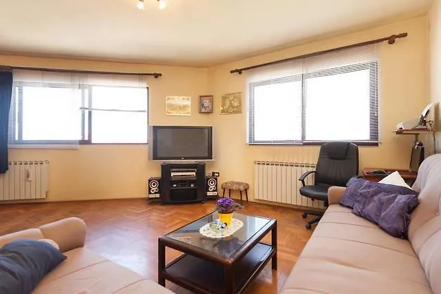 Apartment Ingrid location
